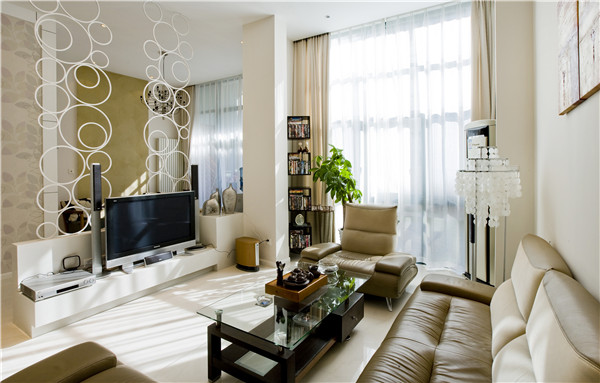 ���L�c���F���L��